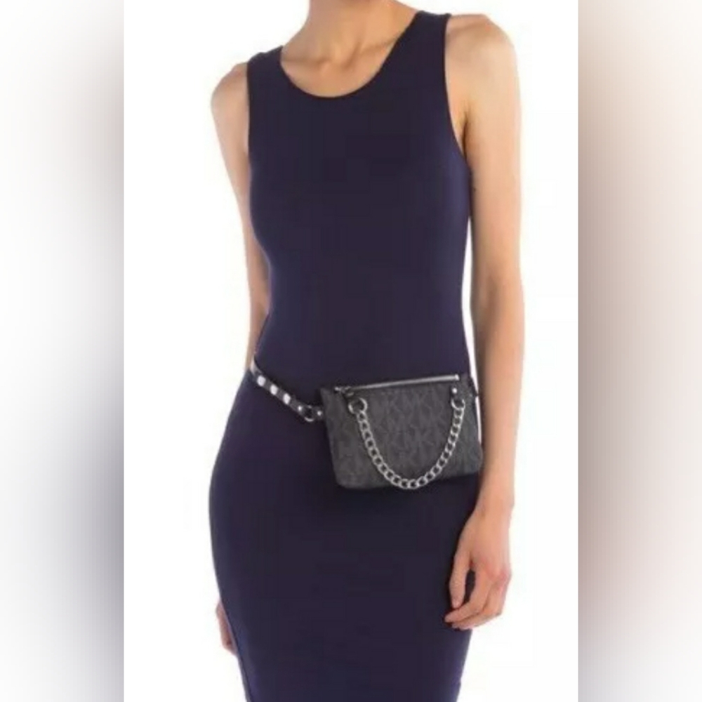 Michael Kors logo fanny pack with pull chain, Medium